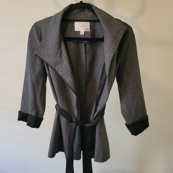 Dynamite Blazer - Picture 7 of 9